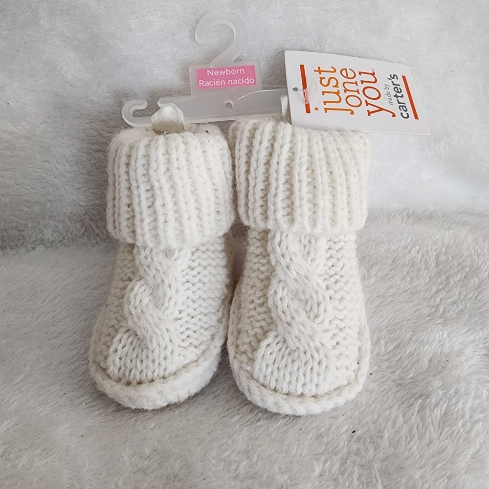 Newborn Ivory Knit Shoes - Picture 2 of 7
